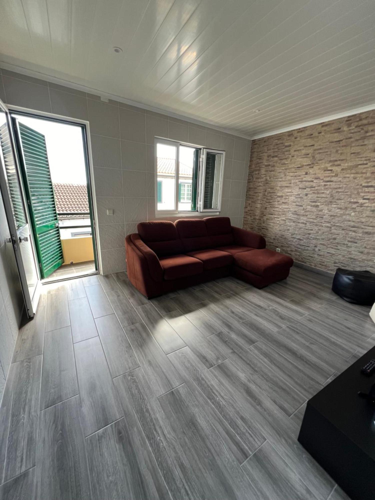 Casa A 2 Minutos A Pe De Piscina Natural Ponta Delgada  Luaran gambar