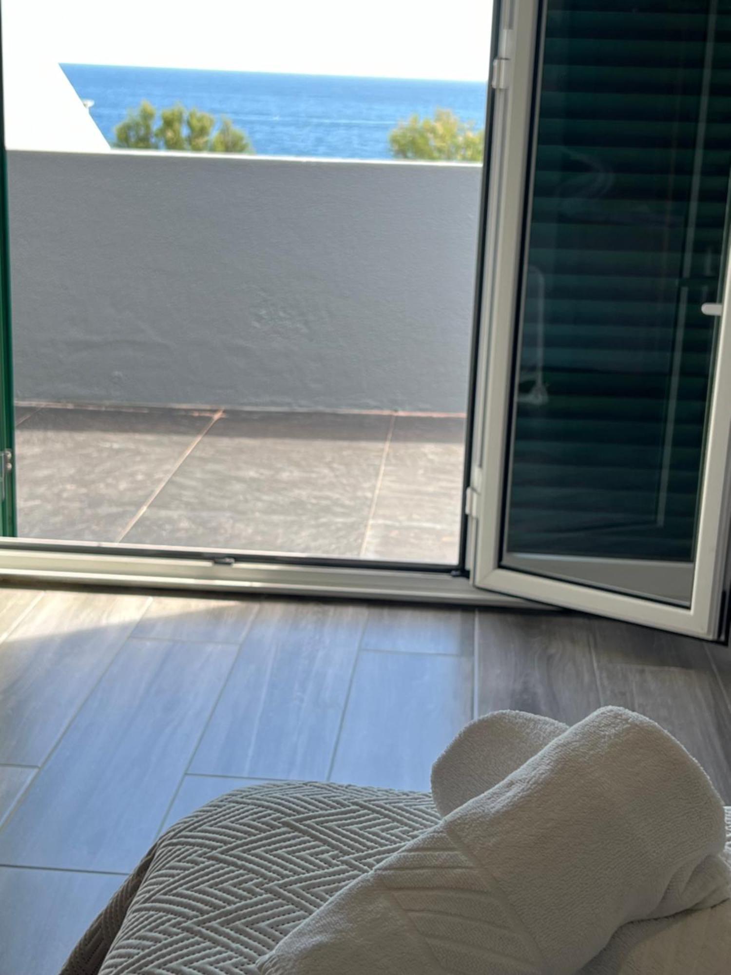 Casa A 2 Minutos A Pe De Piscina Natural Ponta Delgada  Luaran gambar