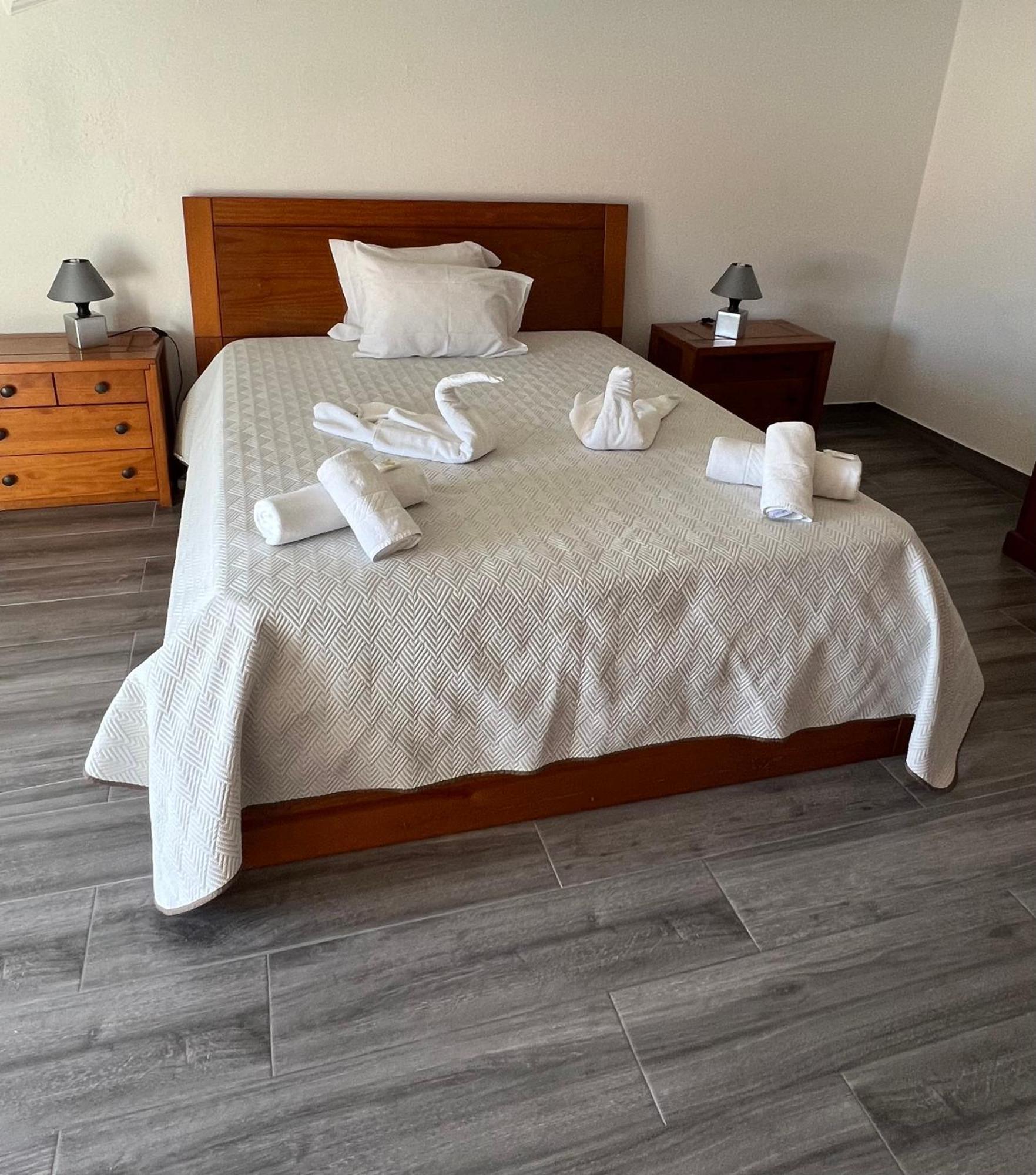Casa A 2 Minutos A Pe De Piscina Natural Ponta Delgada  Luaran gambar